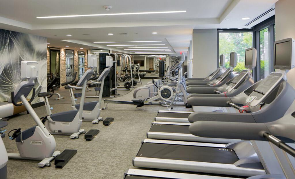 Global Luxury Suites In Downtown Bethesda Bagian luar foto