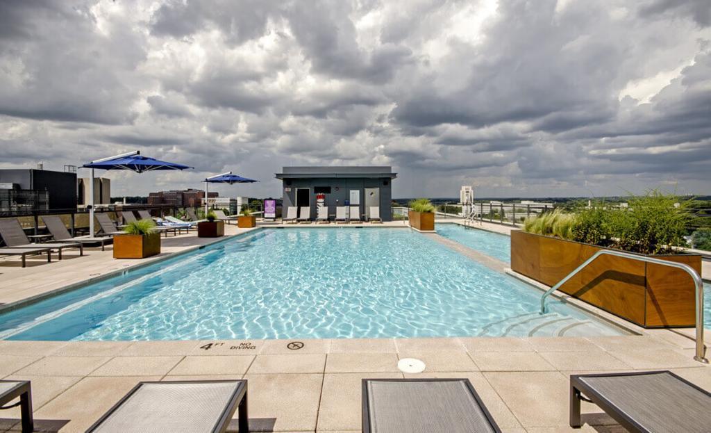 Global Luxury Suites In Downtown Bethesda Bagian luar foto