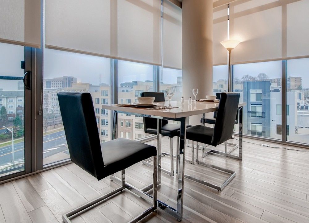 Global Luxury Suites In Downtown Bethesda Bagian luar foto