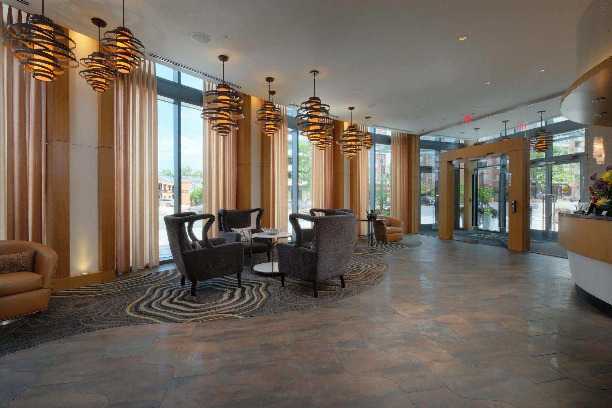 Global Luxury Suites In Downtown Bethesda Bagian luar foto