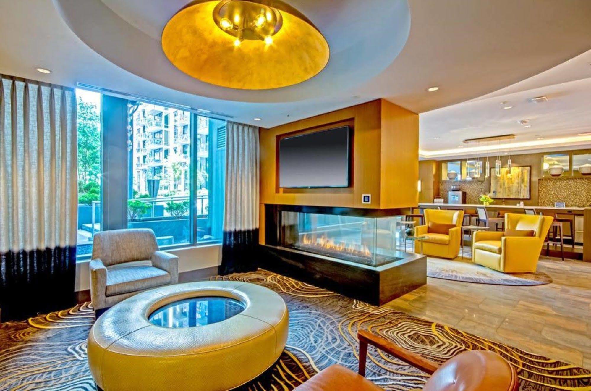 Global Luxury Suites In Downtown Bethesda Bagian luar foto