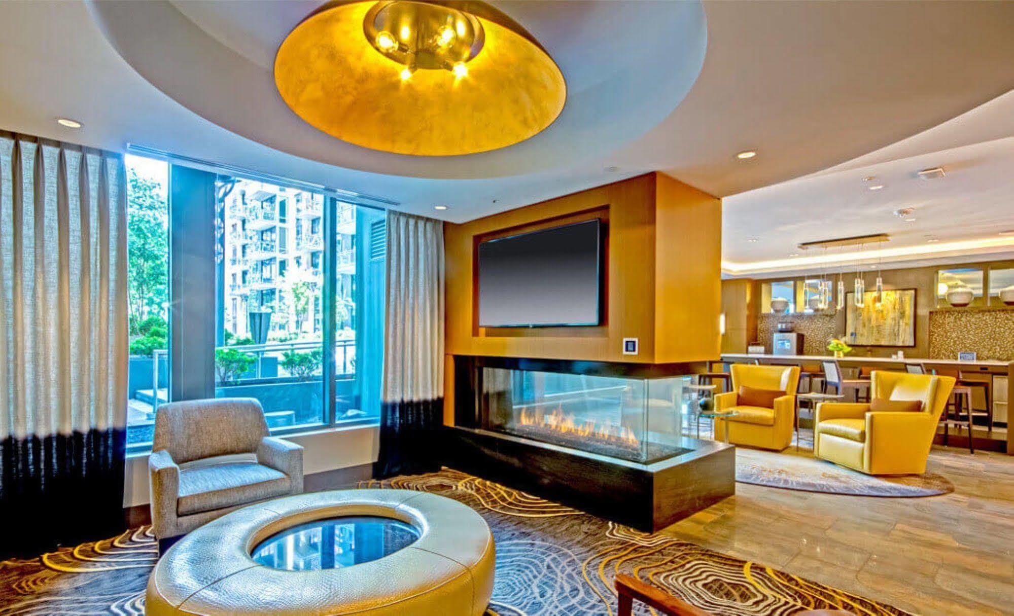Global Luxury Suites In Downtown Bethesda Bagian luar foto