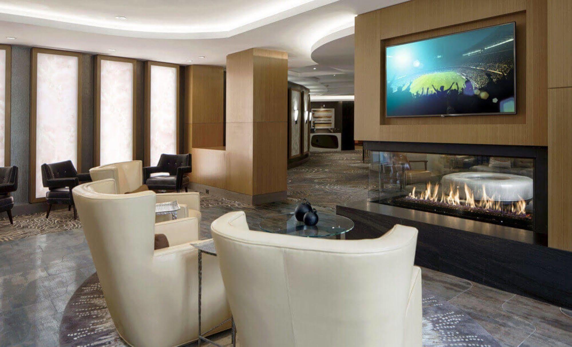 Global Luxury Suites In Downtown Bethesda Bagian luar foto